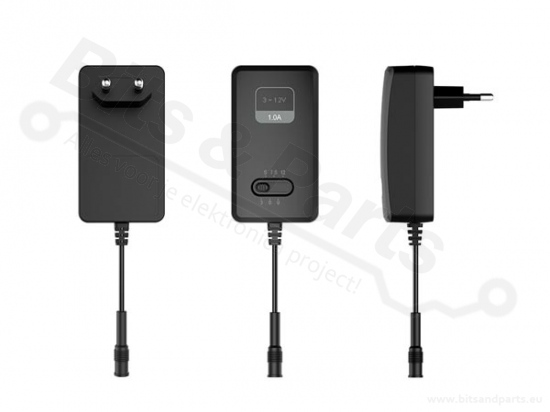 Voeding/Adapter 3-12V 12W, schakelend compact met selecteerbare uitgang